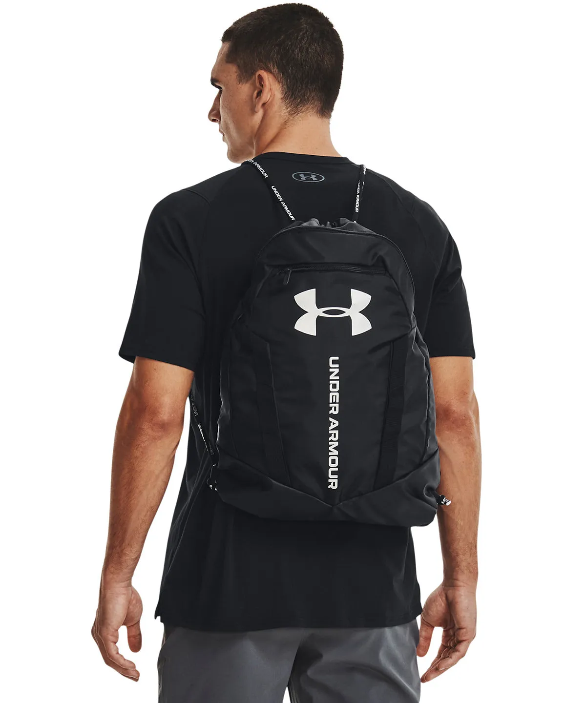 Black - UA Undeniable sackpack