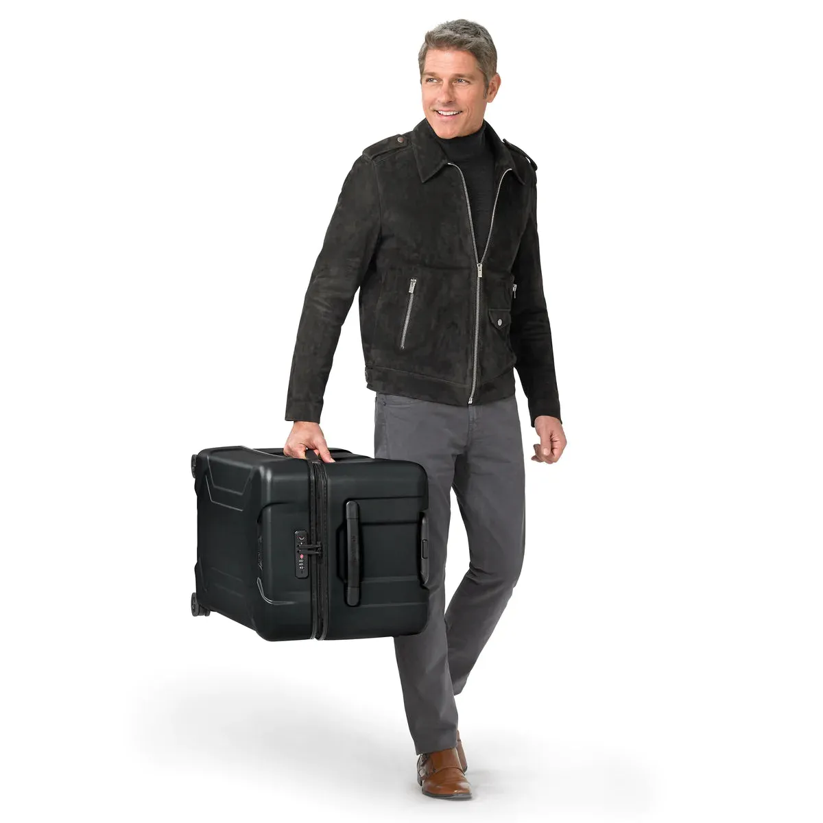 Briggs & Riley TORQ Extra Large Hardsided Spinner Trunk- QUT232SP