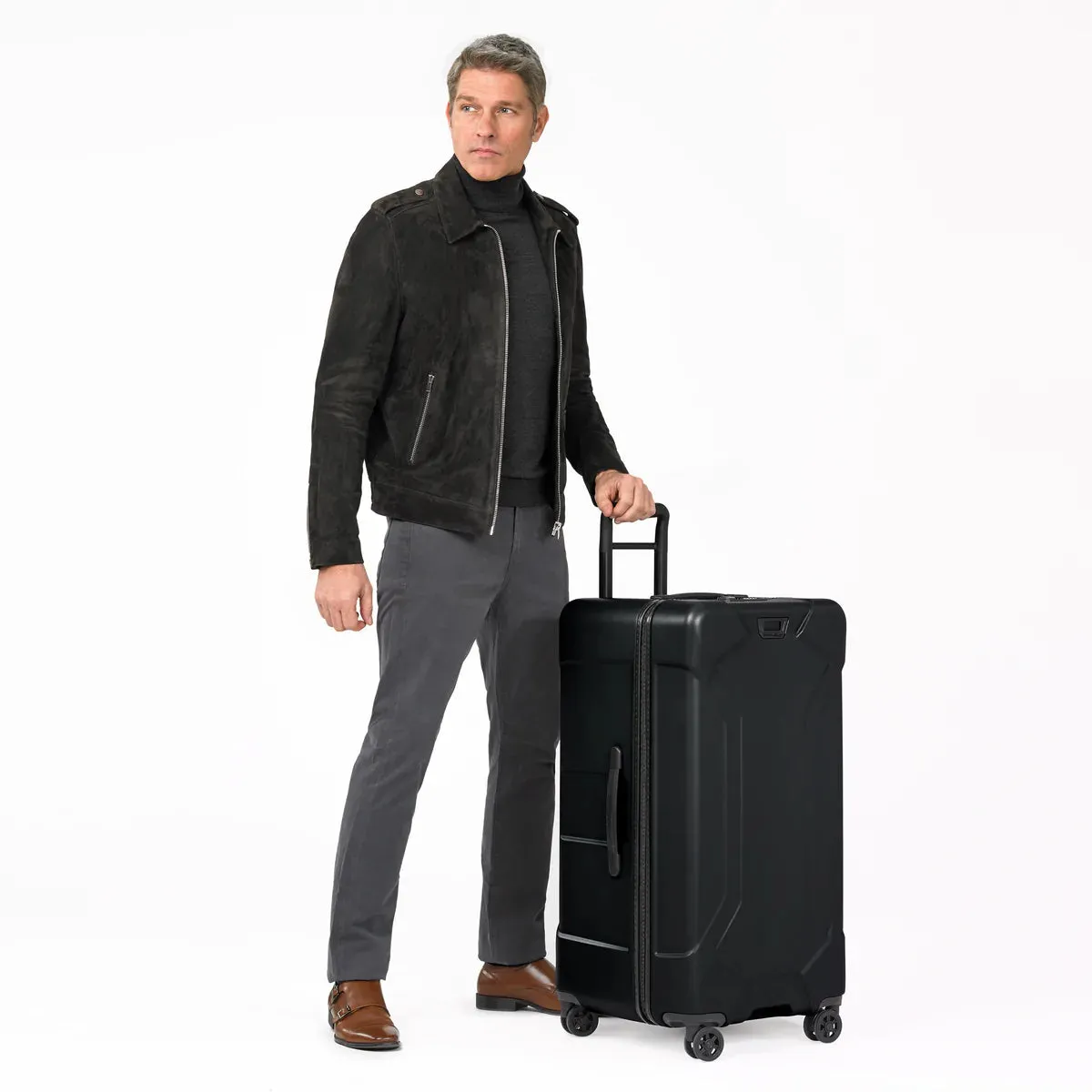 Briggs & Riley TORQ Extra Large Hardsided Spinner Trunk- QUT232SP