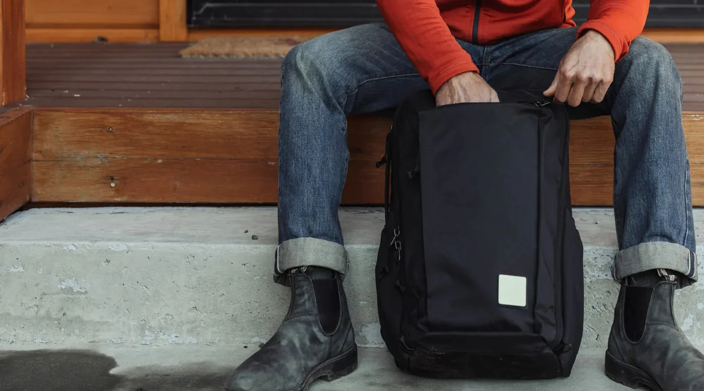 Evergoods Civic Travel Bag 26L - Solution Dyed Black