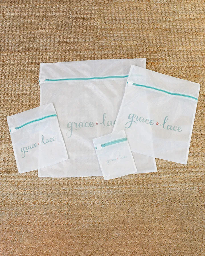 G&L Logo White Garment Bag