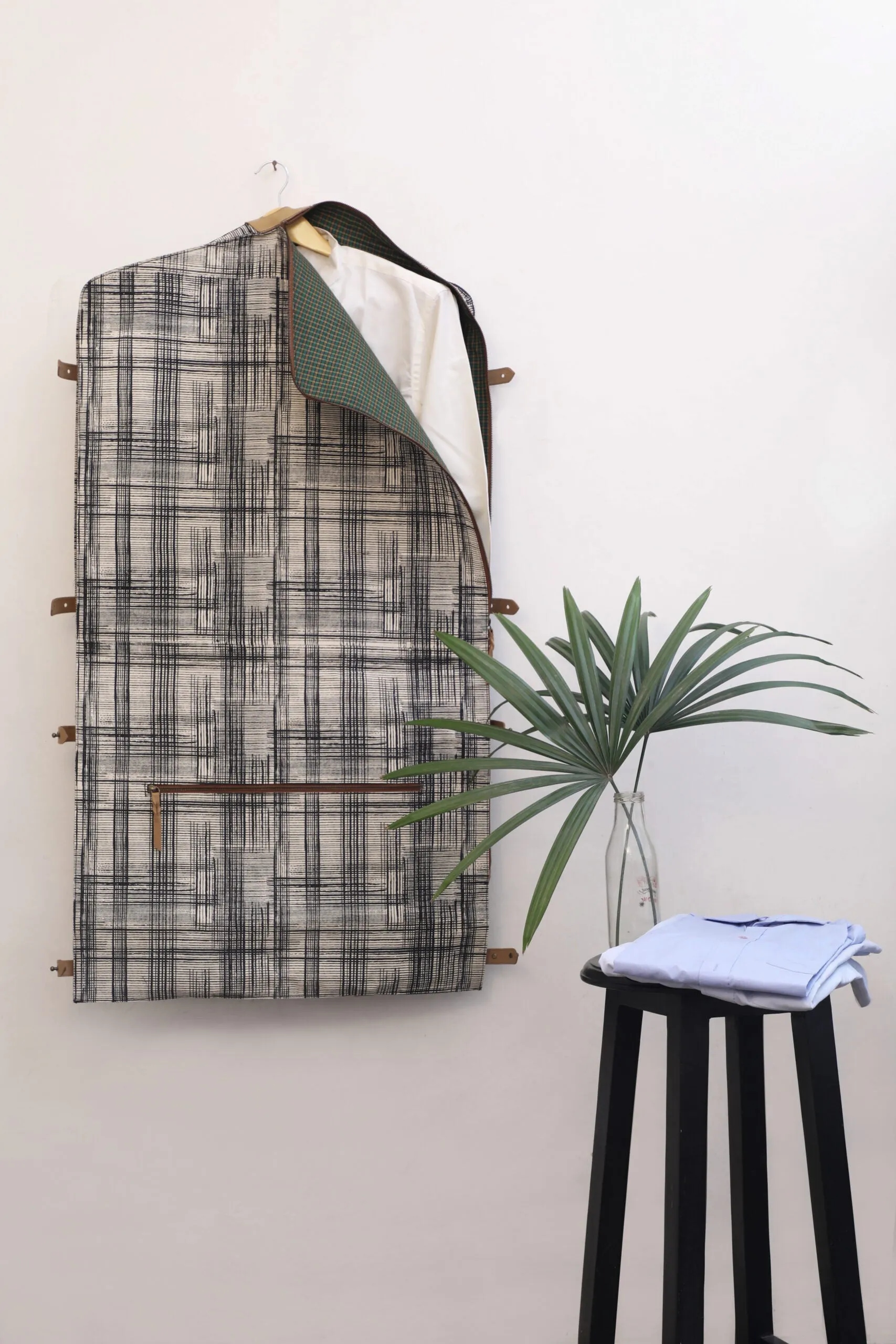 Garment Bag - Kora
