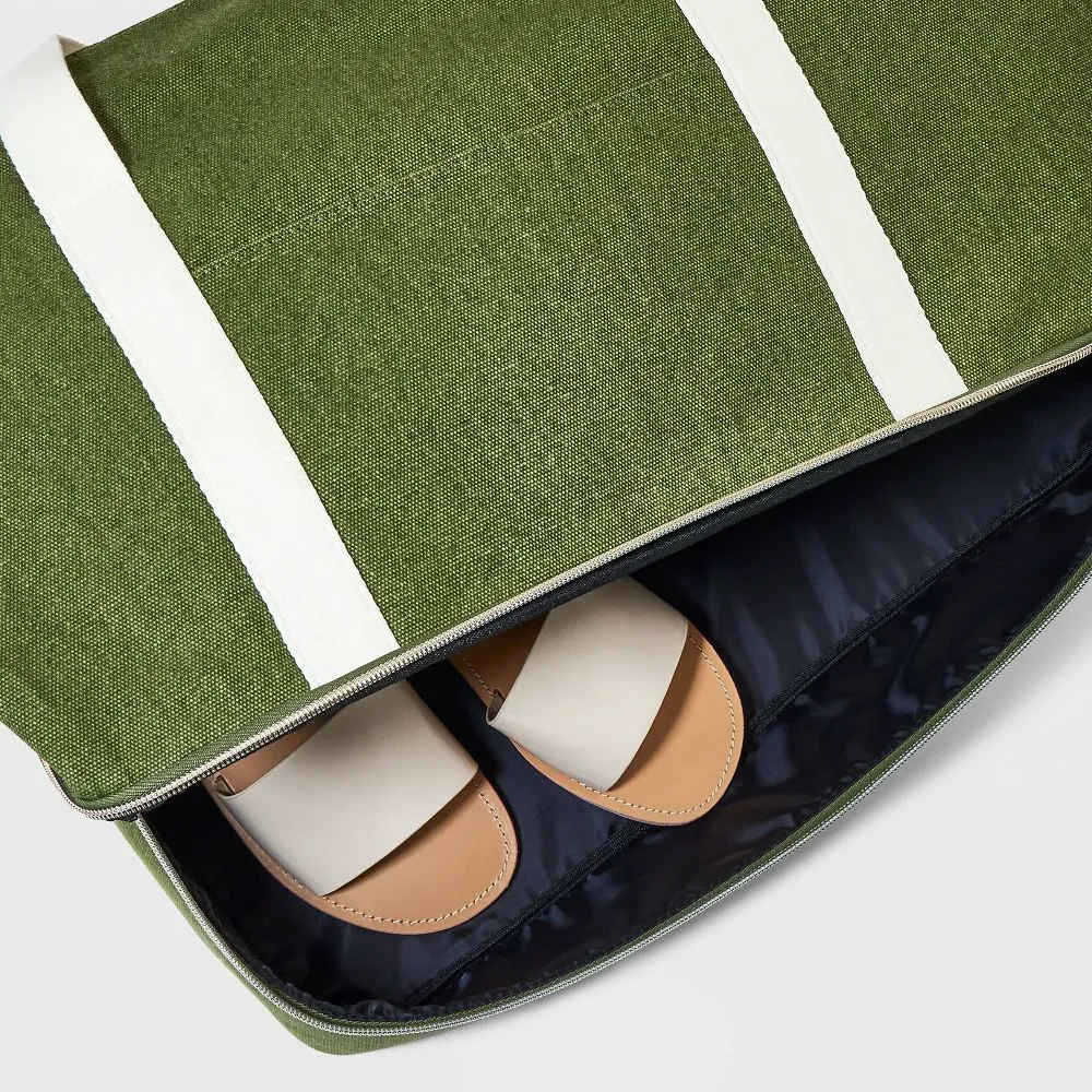 New - Easy Go Weekender Bag - Universal Thread Green
