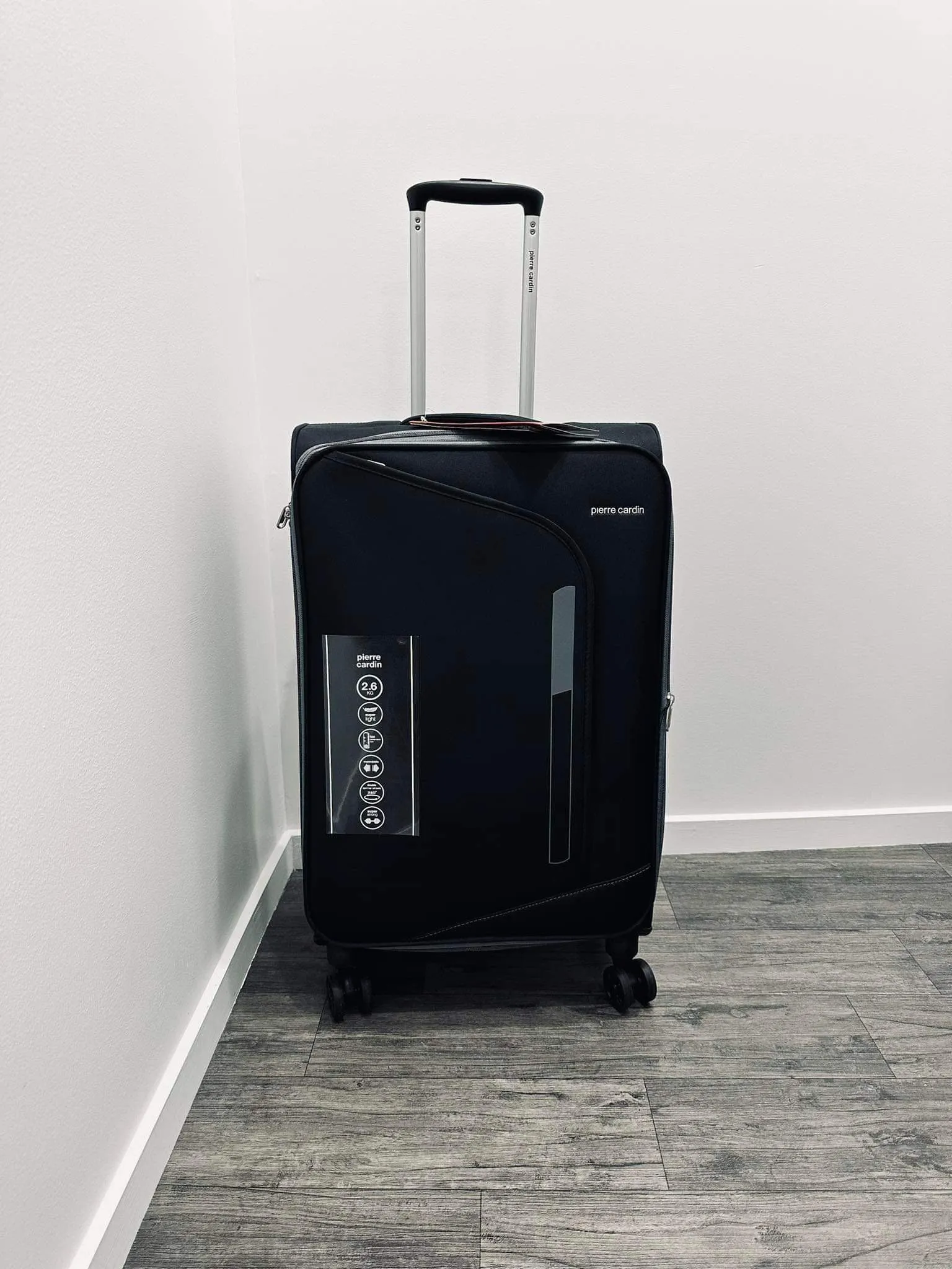 Pierre Cardin Soft Shell Medium Case - Black