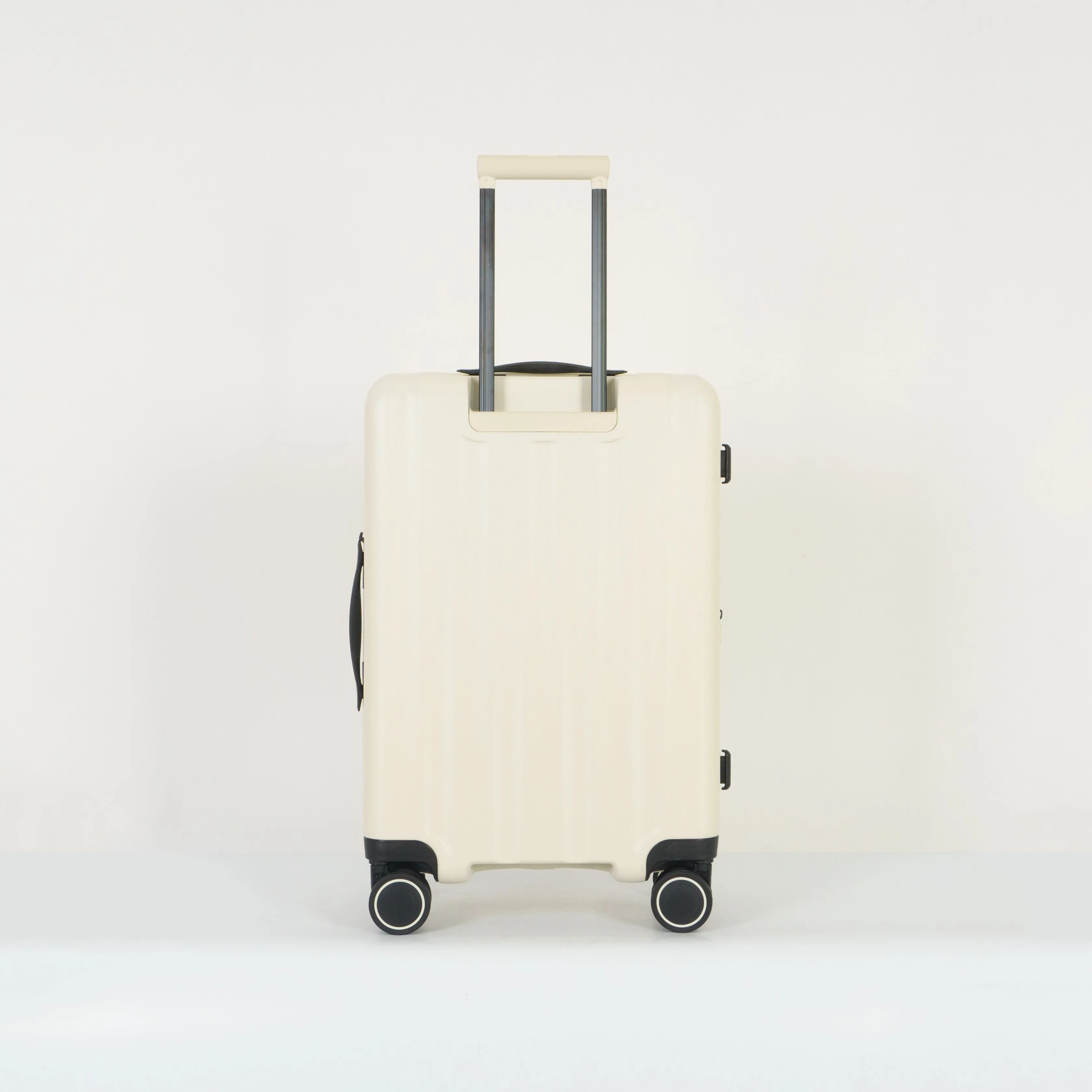 Verage® Greenwich II 25" Medium Hardside Expandable Spinner Luggage