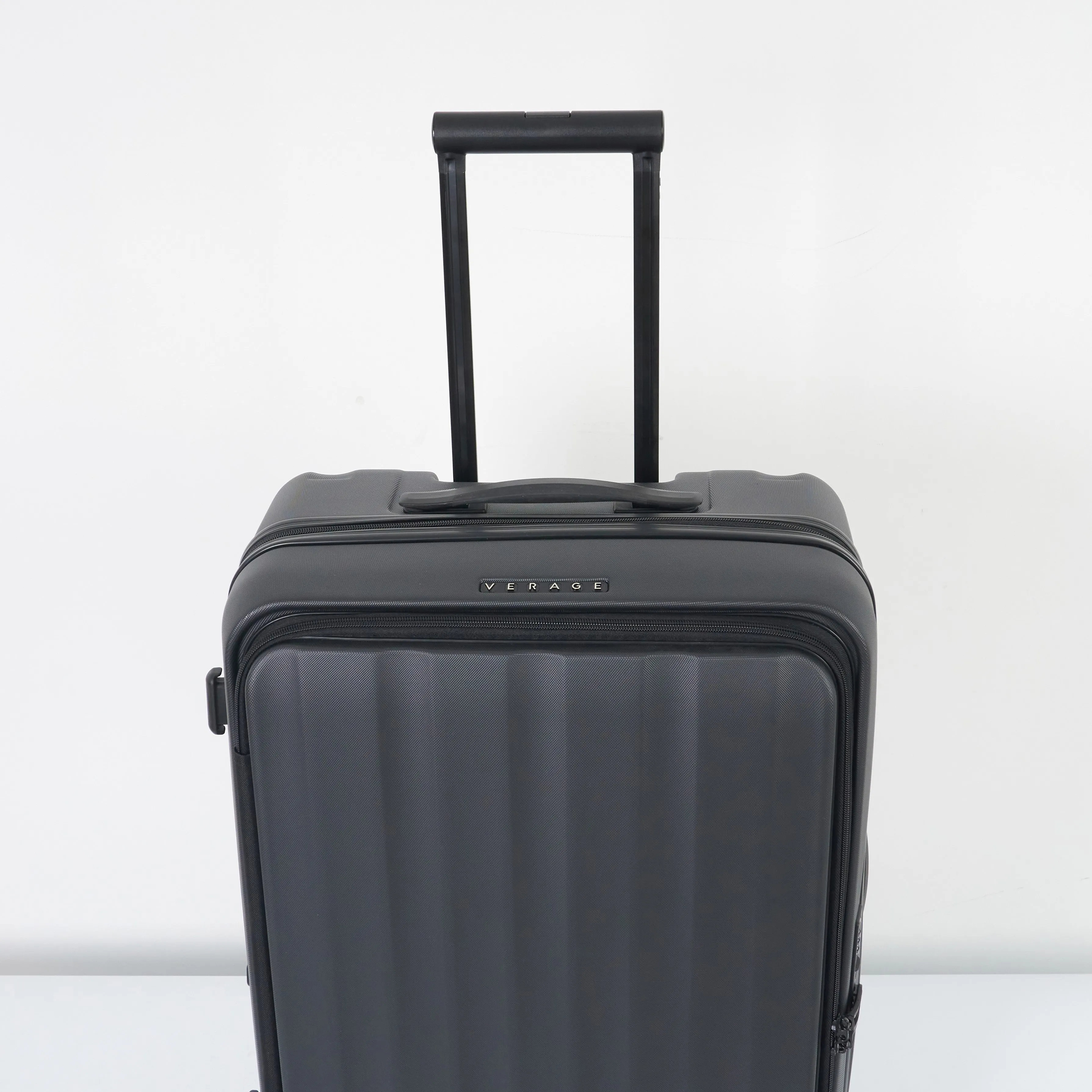 Verage® Greenwich II 25" Medium Hardside Expandable Spinner Luggage